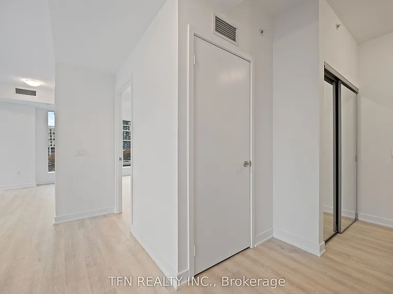 15 Richardson St #306 — Photo 8