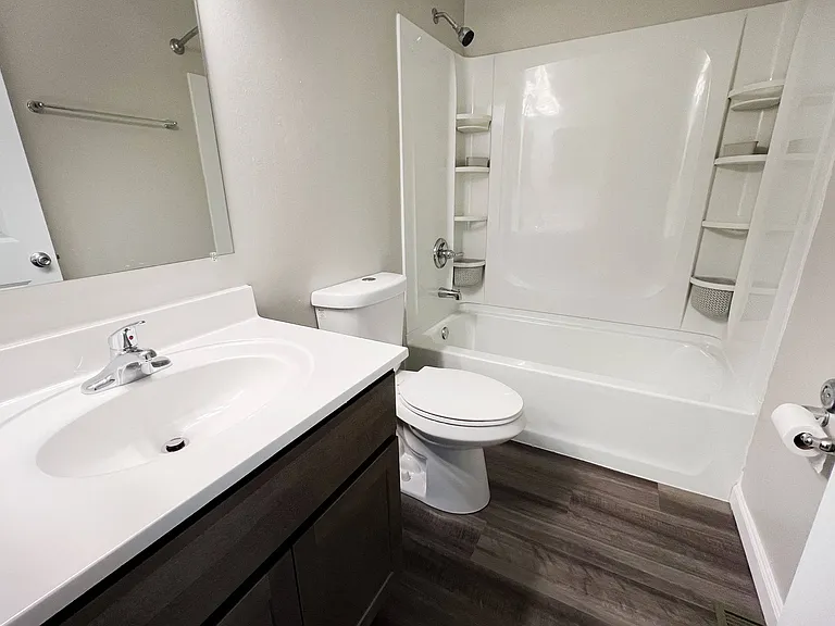 Woodhills Apartments — Photo 83