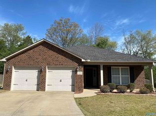 128 Somerset Park Dr, Huntsville, AL 35811