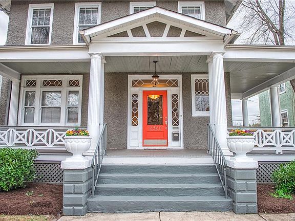 3rd image of 2920 Noble Ave