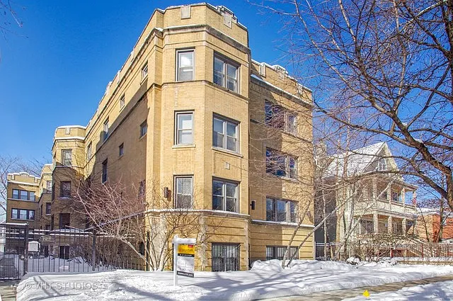 4446 N Wolcott Ave APT 2A photo 1