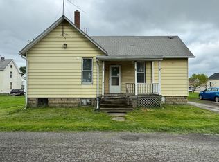 39 E 2nd St #5, Girard, OH 44420