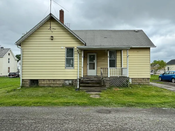 39 E 2nd St #5, Girard, OH 44420