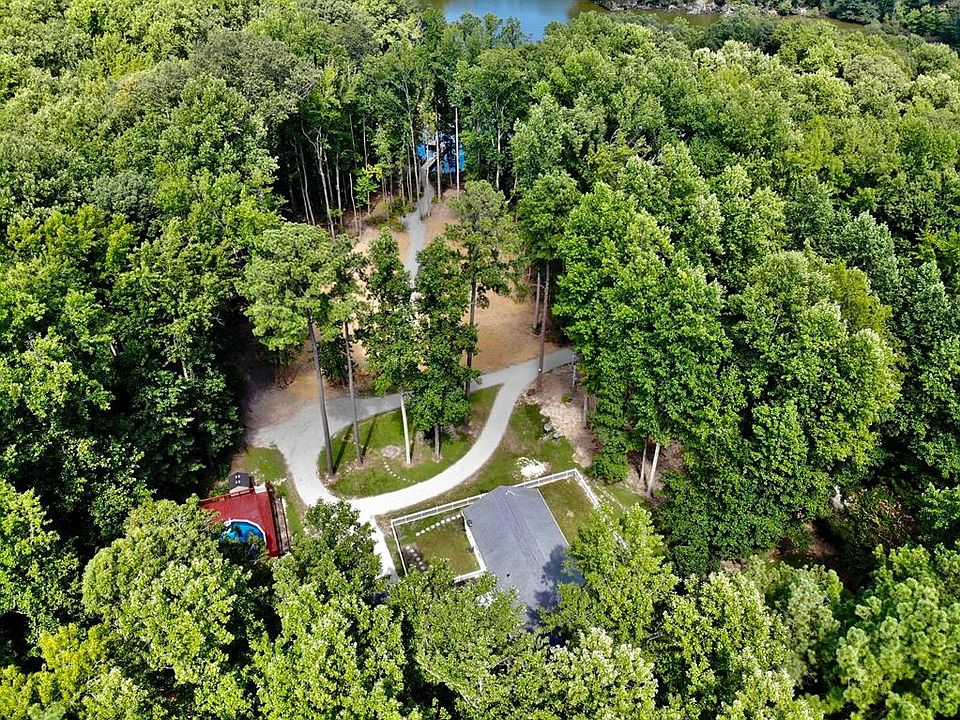 1st image of 229 Winding Creek Ln