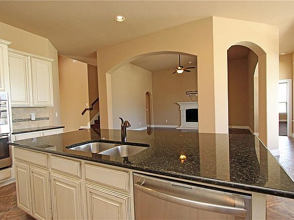 4th image of 6205 NW 160th Ter