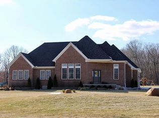 166 W Auburn Trl, Brighton, MI 48114