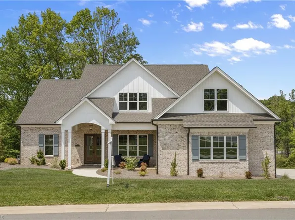 1539 Audubon Village Dr, Winston Salem, NC 27106