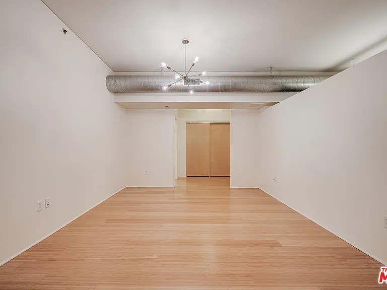 1111 S Grand Ave #1115 — Photo 9