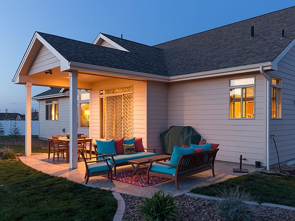 Covered Backyard Patio, Gas 