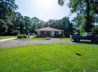 29306 Red Oak Dr, Walker, LA 70785