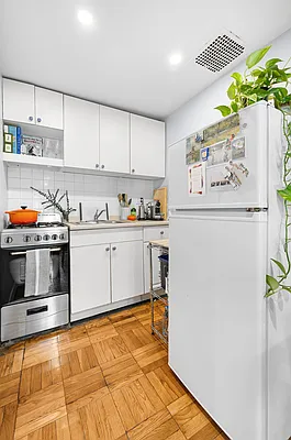 Rented by Compass | media 6