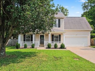 2040 Stanford Village Dr, Antioch, TN 37013