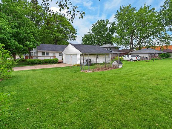 5th image of 3118 Carlton Dr