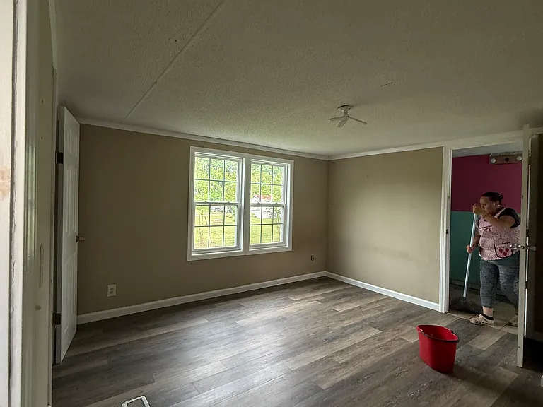 120 Carmel Ln — Photo 6