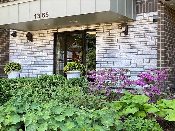 3rd image of 1365 Ashland Ave APT 303
