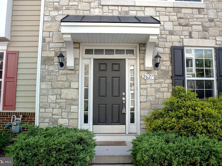 2627 Osprey Way — Photo 3