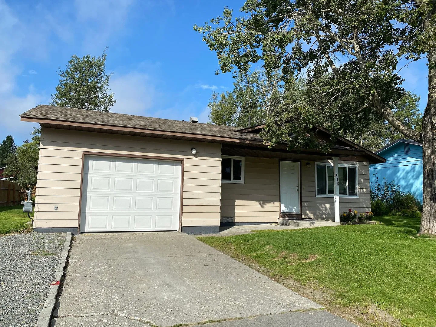 Kenai Ranch — Photo 1