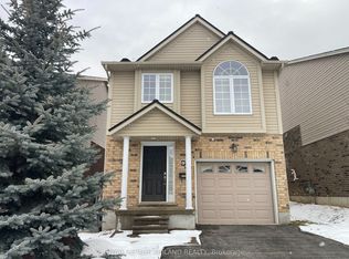 96 McMahen St, London, ON