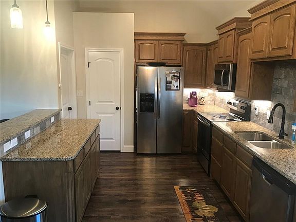 3rd image of 7526 Salerno Ct