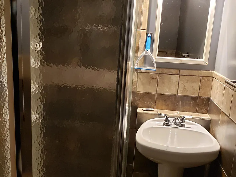 258 Richard St #1 — Photo 4