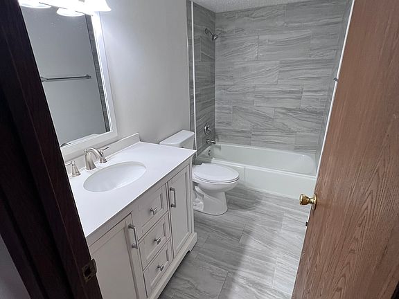 5th image of 1328 Potomac Pl APT 6