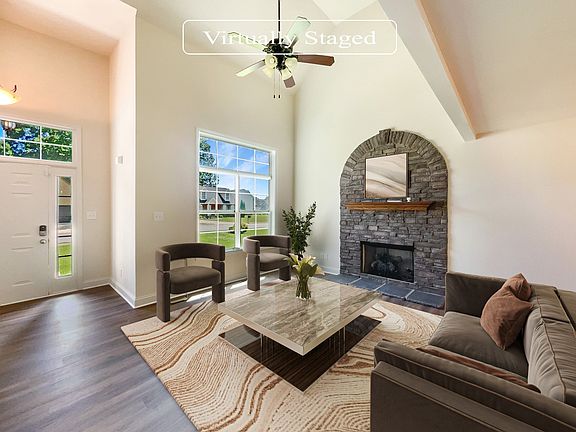 3rd image of 2782 Ann Dr