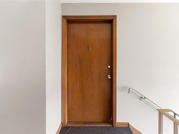 4th image of 117 John St APT 5