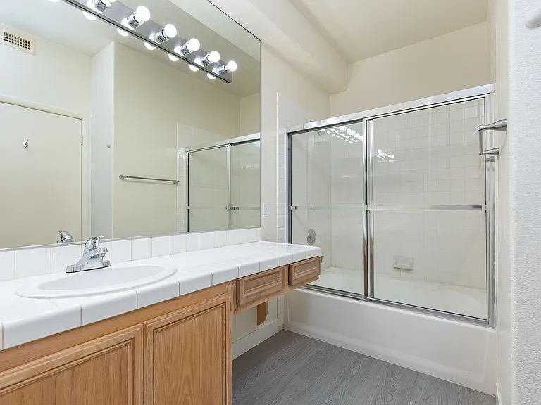 2110 Los Feliz St #1028 — Photo 16