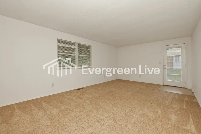 8223 Mount Charles Dr — Photo 13