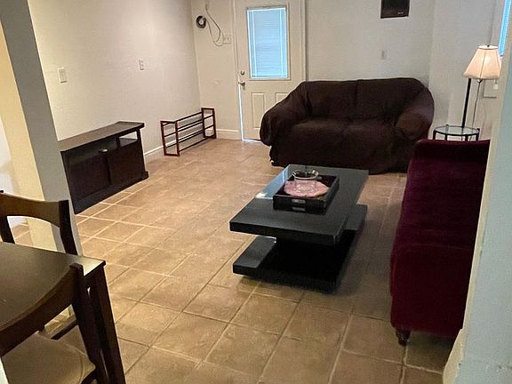 4th image of 3316 Upperline St #B