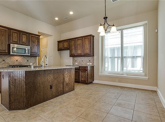 4th image of 1620 Sea Pines Dr