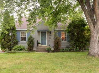 1737 Ivy Ave E, Saint Paul, MN 55106