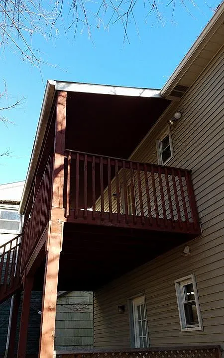 282 Jackson St