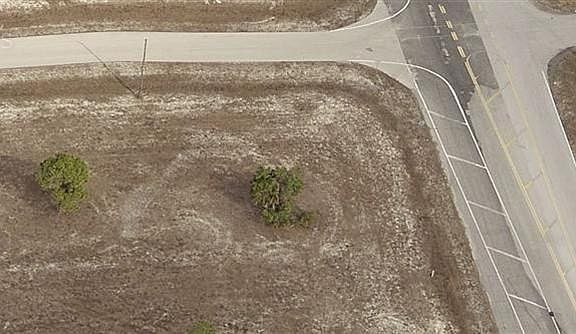 5th image of 2400 NW 24th Ter