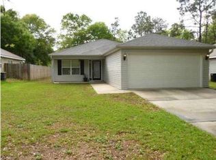 5132 Lake Dr, Crestview, FL 32539
