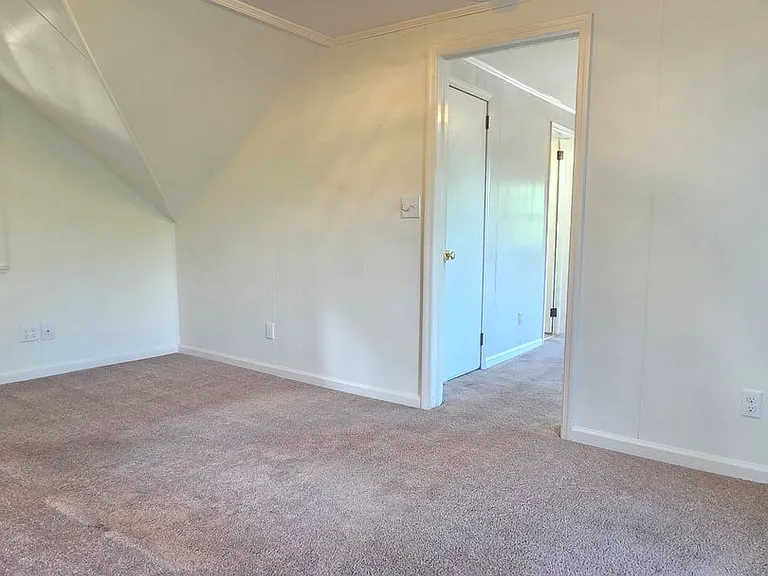 147 Lakemont Dr #B — Photo 9