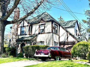 73 Durland Rd, Lynbrook, NY 11563