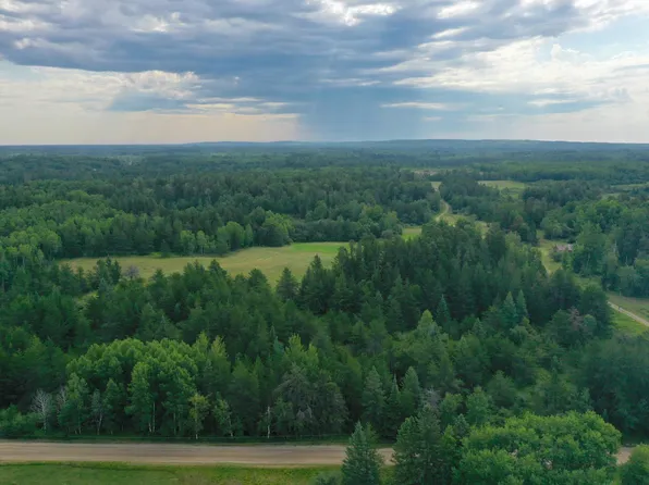 Sever Rd, Chisholm, MN 55719