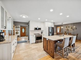 8731 19th Ave S, Bloomington, MN 55425