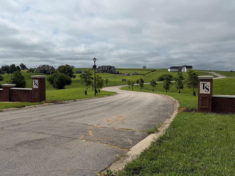 1st image of 110 Retreat Rd