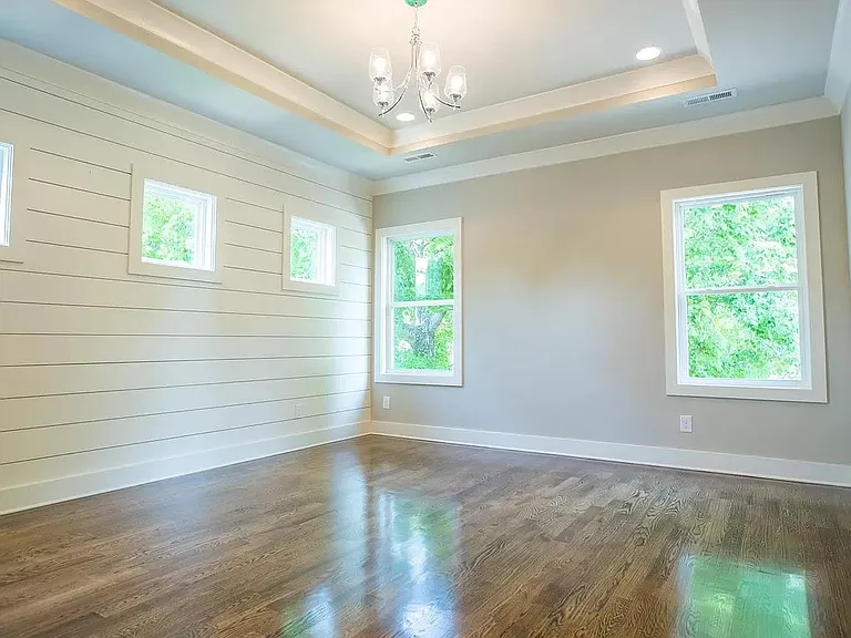 1409A Chester Ave — Photo 16