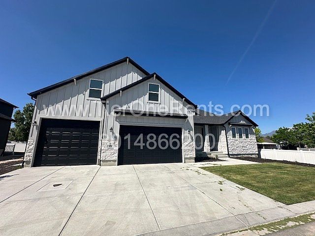 1st image of 1908 W Berlynn Dr