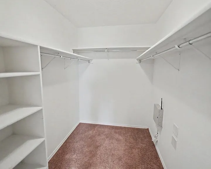 10917 Almond Crst — Photo 36