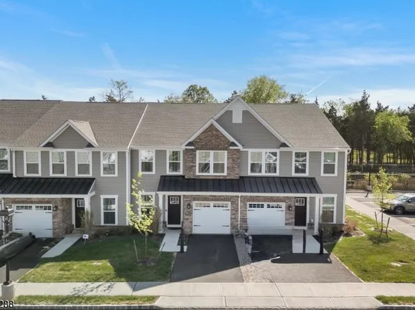 56 Owen Ct, Somerset, NJ 08873