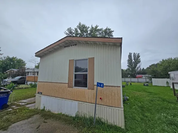 220 A Ave Trailer 4, Kalona, IA 52247