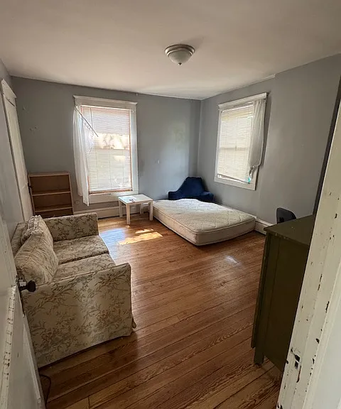 1612 Ridge Ave — Photo 4