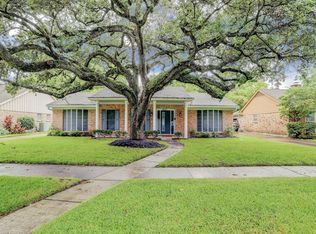 5942 Valkeith Dr, Houston, TX 77096