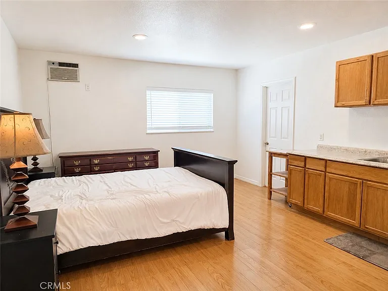 2640 Batson St #B — Photo 1