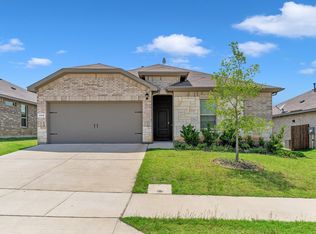 133 Hollytree Ln, Boyd, TX 76023
