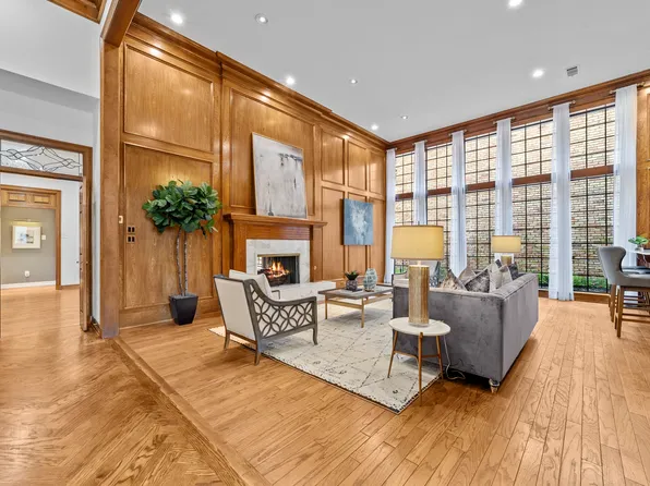 2 Glenmeadow Ct, Dallas, TX 75225